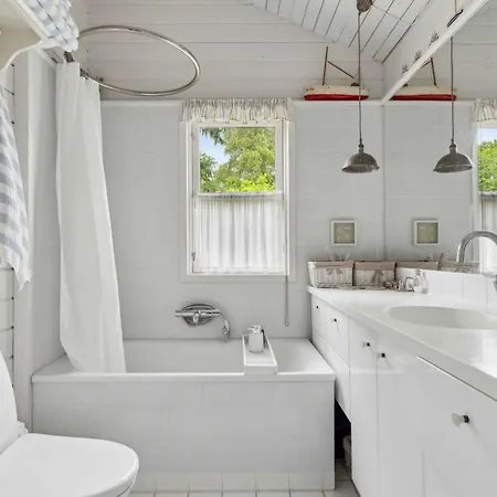 Charming House Near Private And Nature 別荘