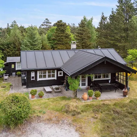 Hébergement de vacances Charming House Near Private And Nature