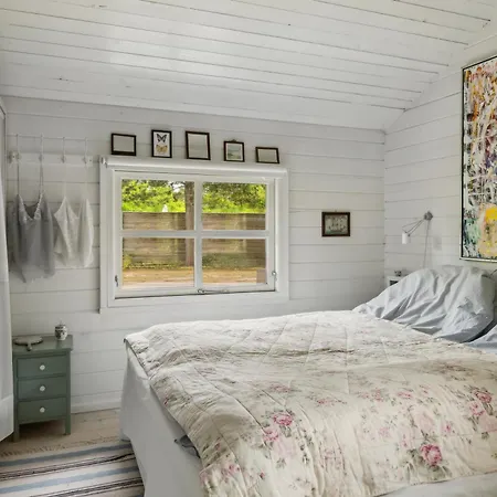 Charming House Near Private And Nature Rørvig