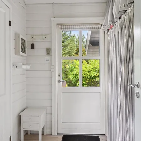 Charming House Near Private And Nature Rørvig