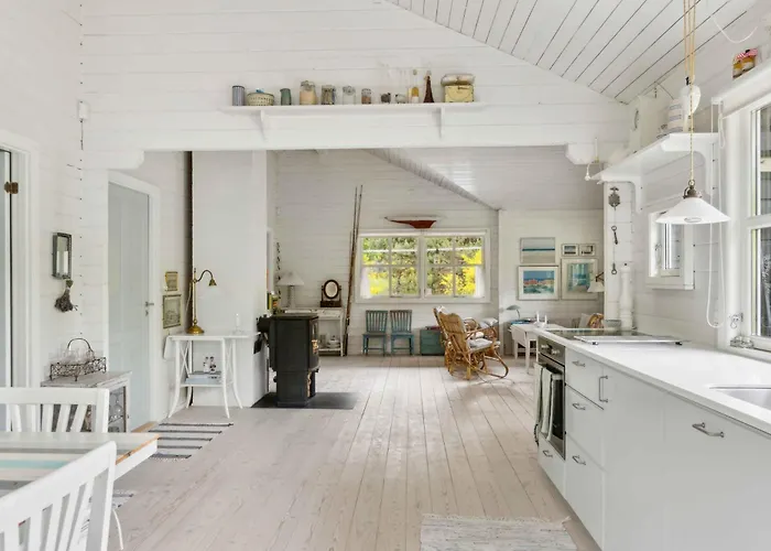 Charming House Near Private And Nature