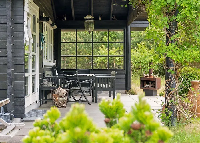 Charming House Near Private And Nature Rørvig